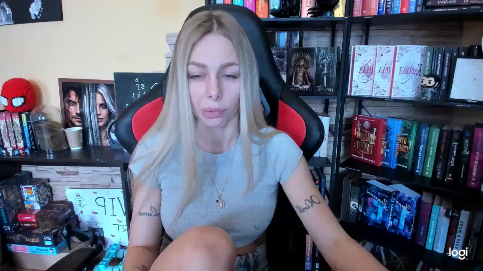 Gallery image thumbnail from YourPupsik's myfreecams stream on, 04/10/2026, 09:00 image 9 of 20