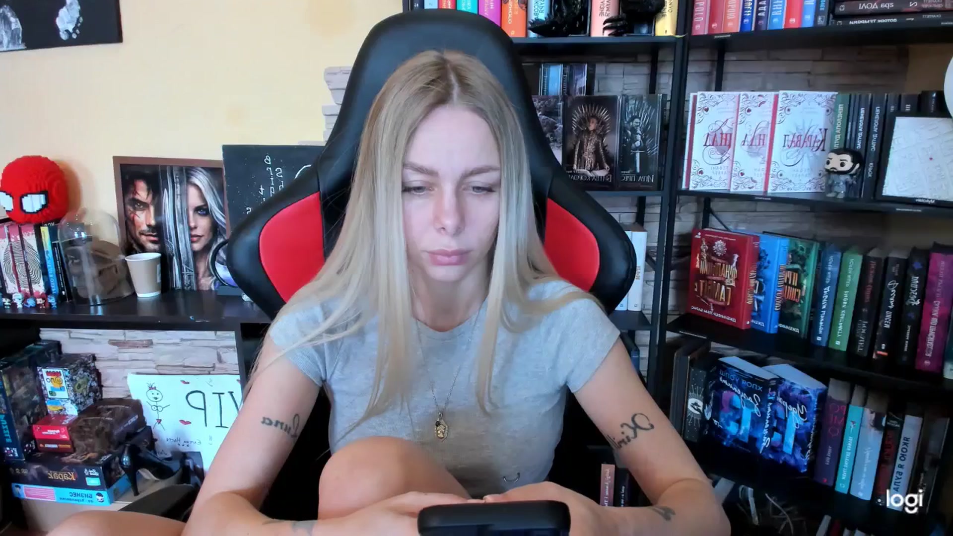 Gallery image thumbnail from YourPupsik's myfreecams stream on, 04/10/2026, 09:00 image 14 of 20