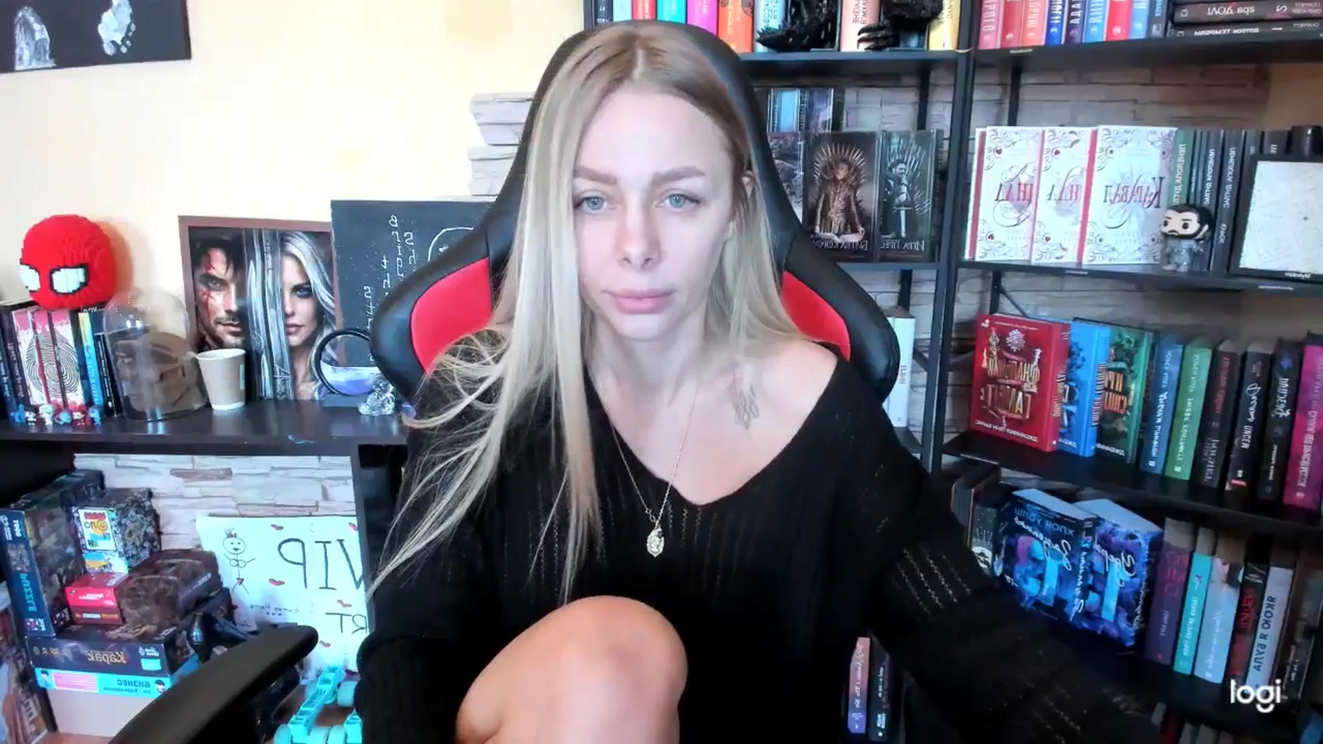Gallery image thumbnail from YourPupsik's myfreecams stream on, 04/11/2026, 11:32 image 16 of 20