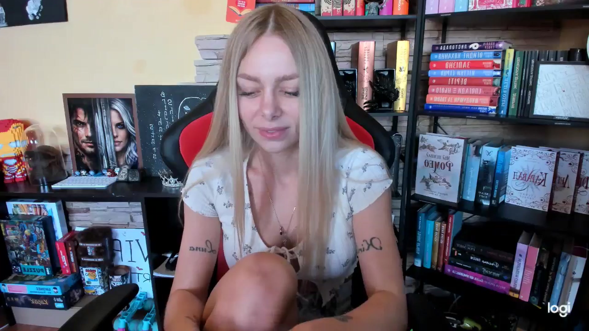 Gallery image thumbnail from YourPupsik's myfreecams stream on, 04/14/2026, 11:08 image 11 of 20