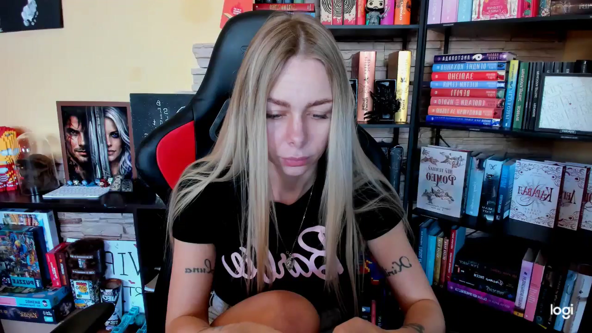 Gallery image thumbnail from YourPupsik's myfreecams stream on, 04/15/2026, 08:07 image 6 of 20