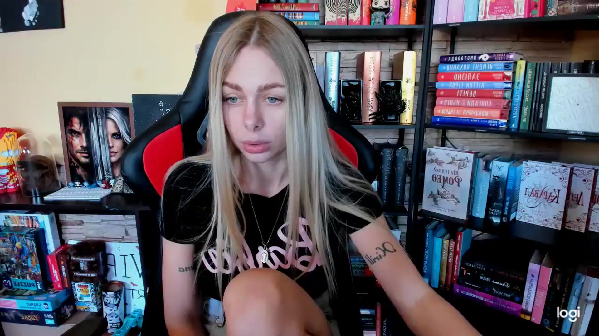 Gallery image thumbnail from YourPupsik's myfreecams stream on, 04/15/2026, 08:07 image 9 of 20