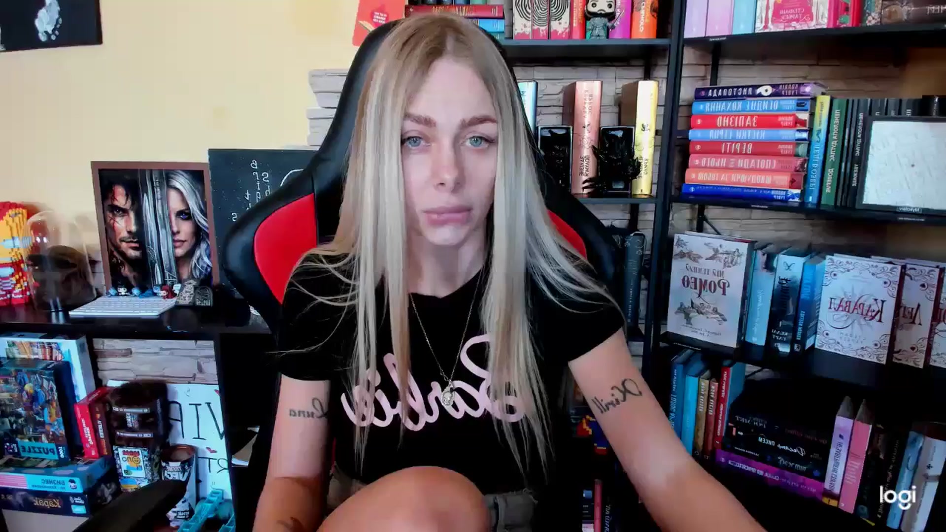 Gallery image thumbnail from YourPupsik's myfreecams stream on, 04/15/2026, 08:07 image 15 of 20