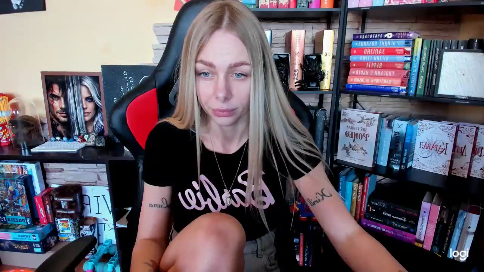 Gallery image thumbnail from YourPupsik's myfreecams stream on, 04/15/2026, 10:15 image 15 of 20