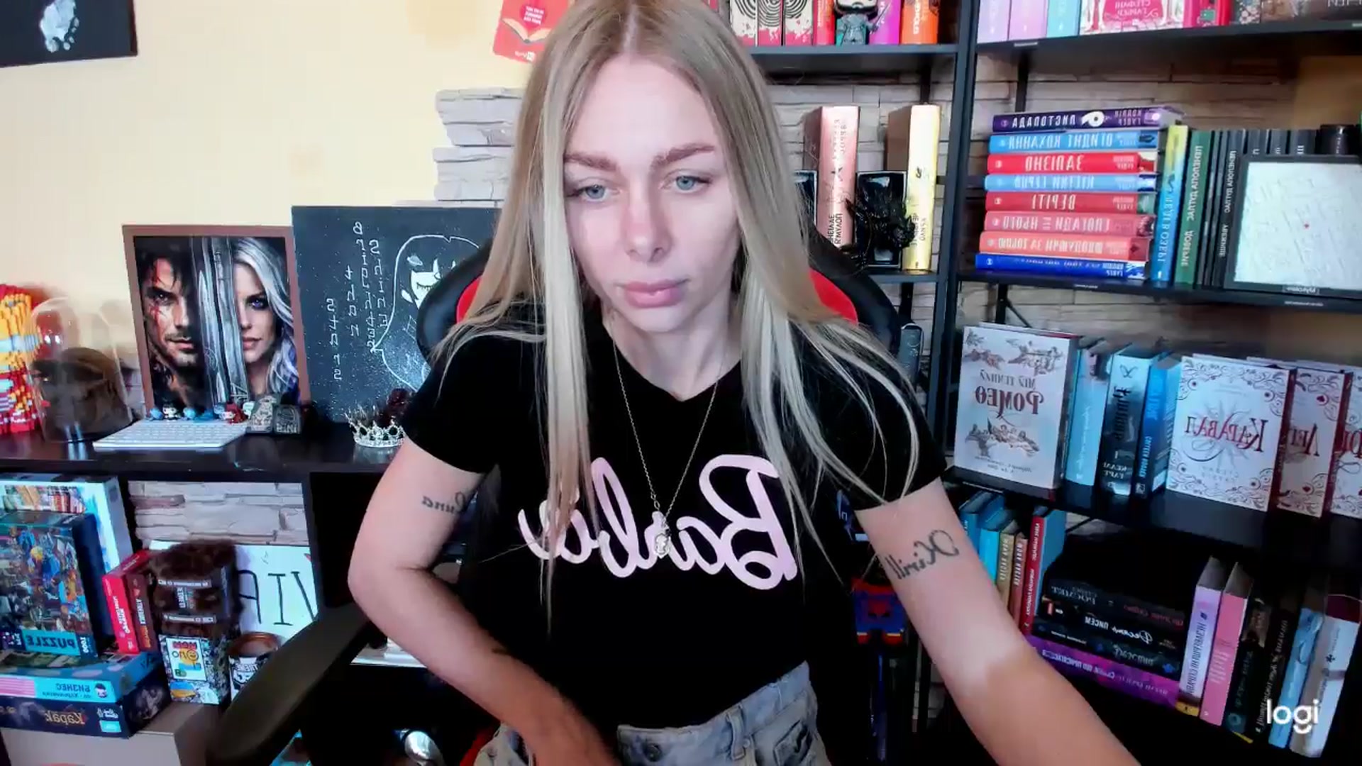 Gallery image thumbnail from YourPupsik's myfreecams stream on, 04/15/2026, 10:15 image 9 of 20