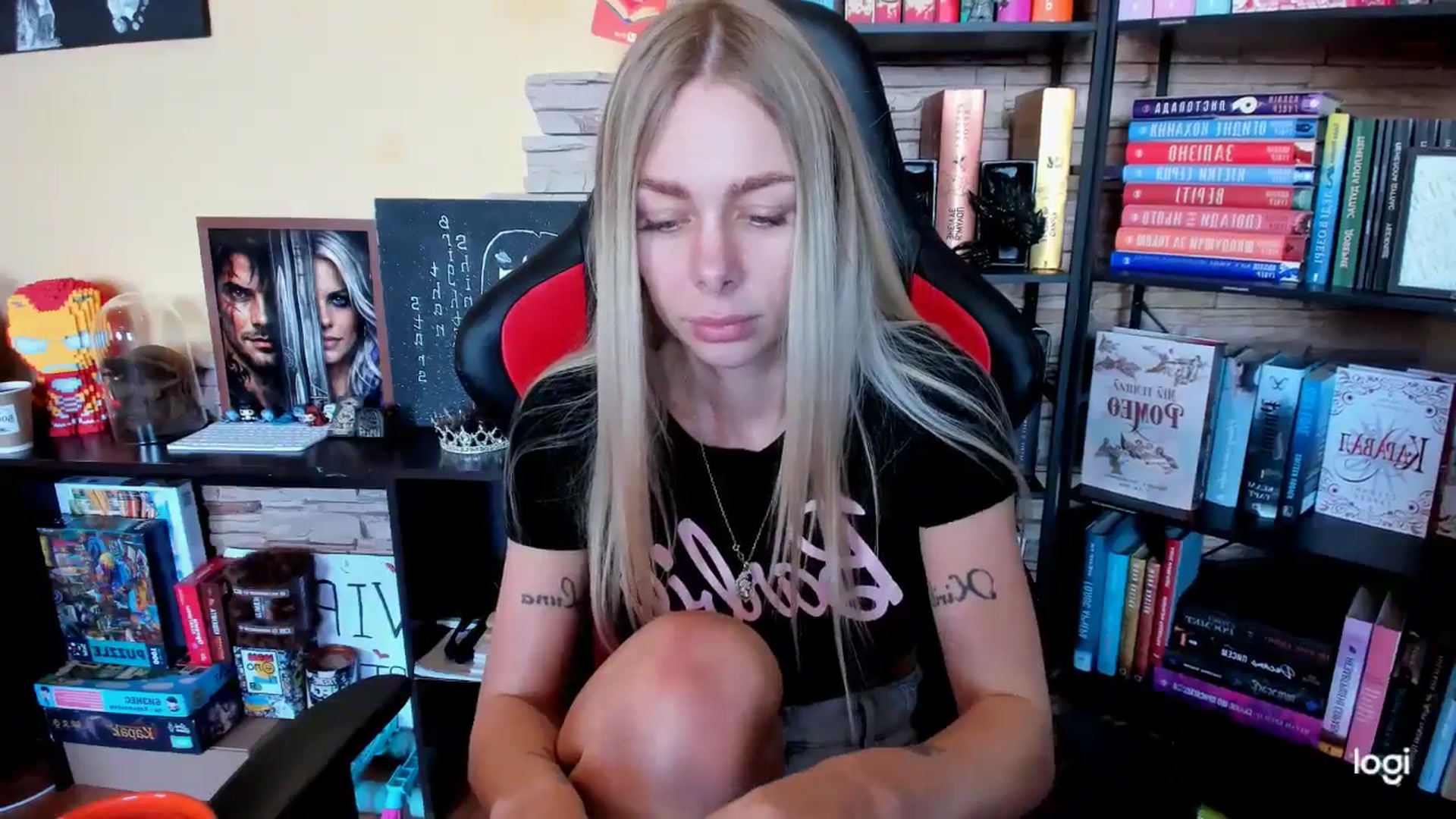 Gallery image thumbnail from YourPupsik's myfreecams stream on, 04/15/2026, 10:15 image 10 of 20