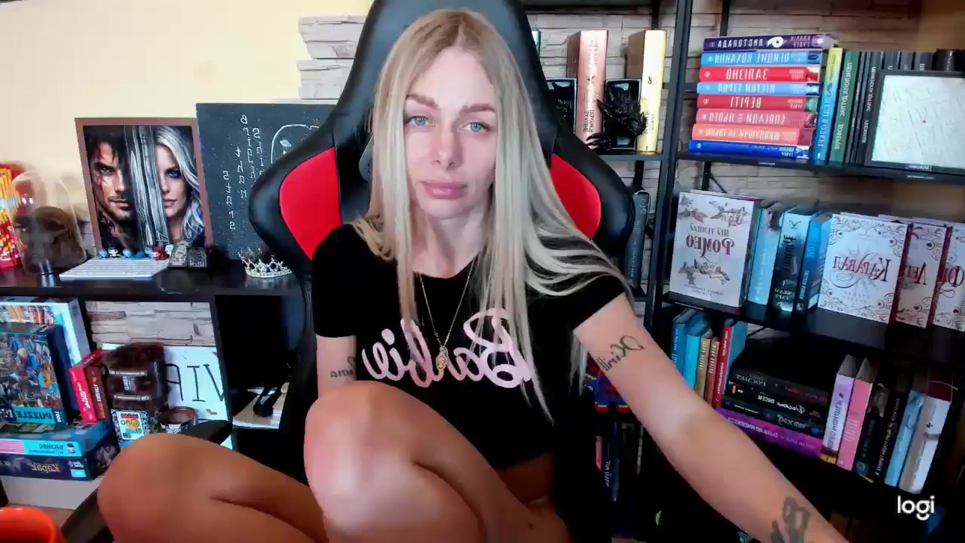 Gallery image thumbnail from YourPupsik's myfreecams stream on, 04/15/2026, 10:15 image 17 of 20