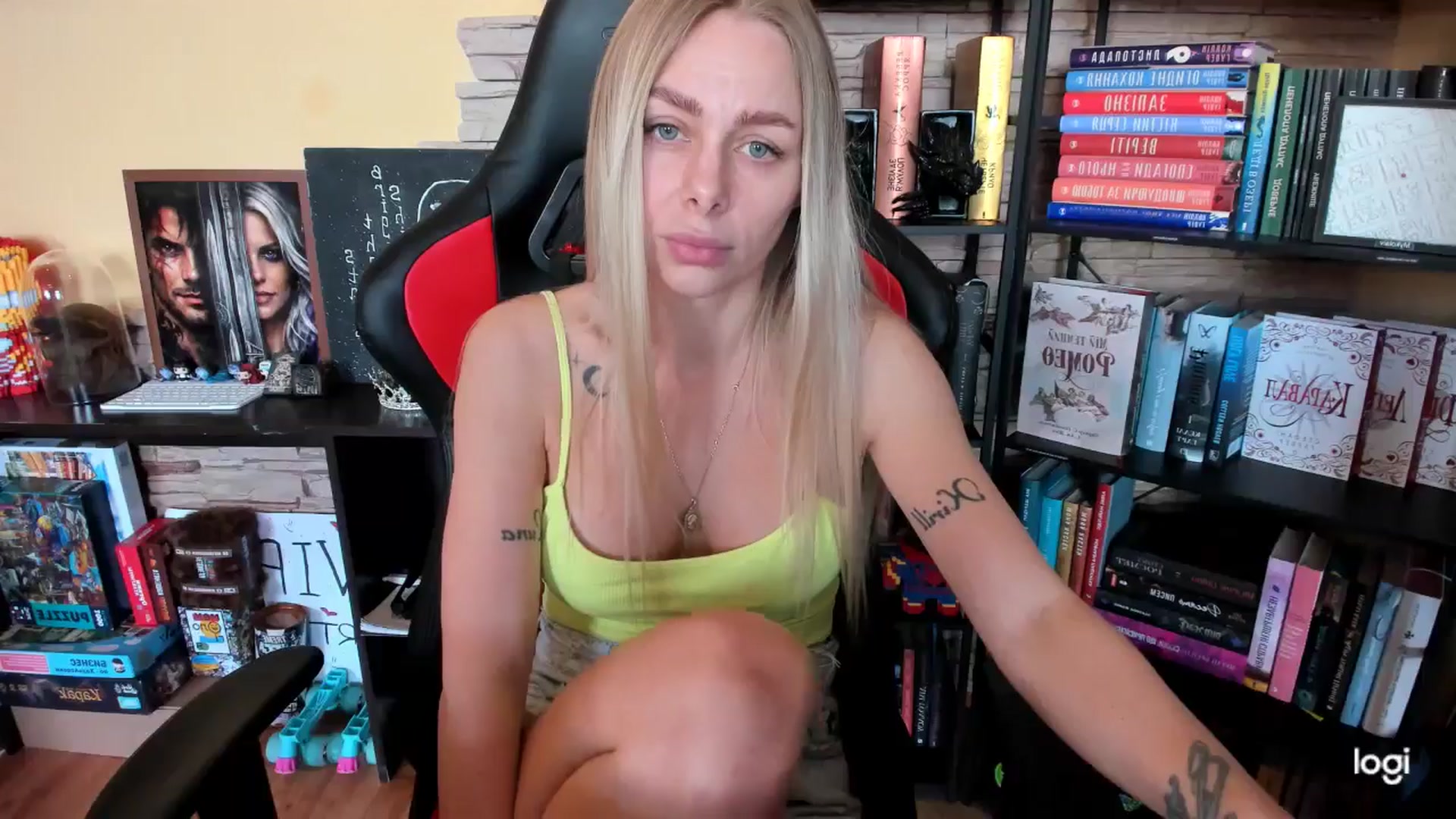 Gallery image thumbnail from YourPupsik's myfreecams stream on, 04/16/2026, 09:35 image 11 of 20
