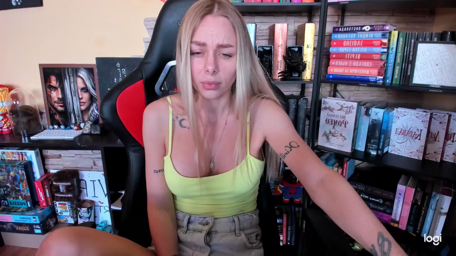 Gallery image thumbnail from YourPupsik's myfreecams stream on, 04/16/2026, 09:35 image 17 of 20