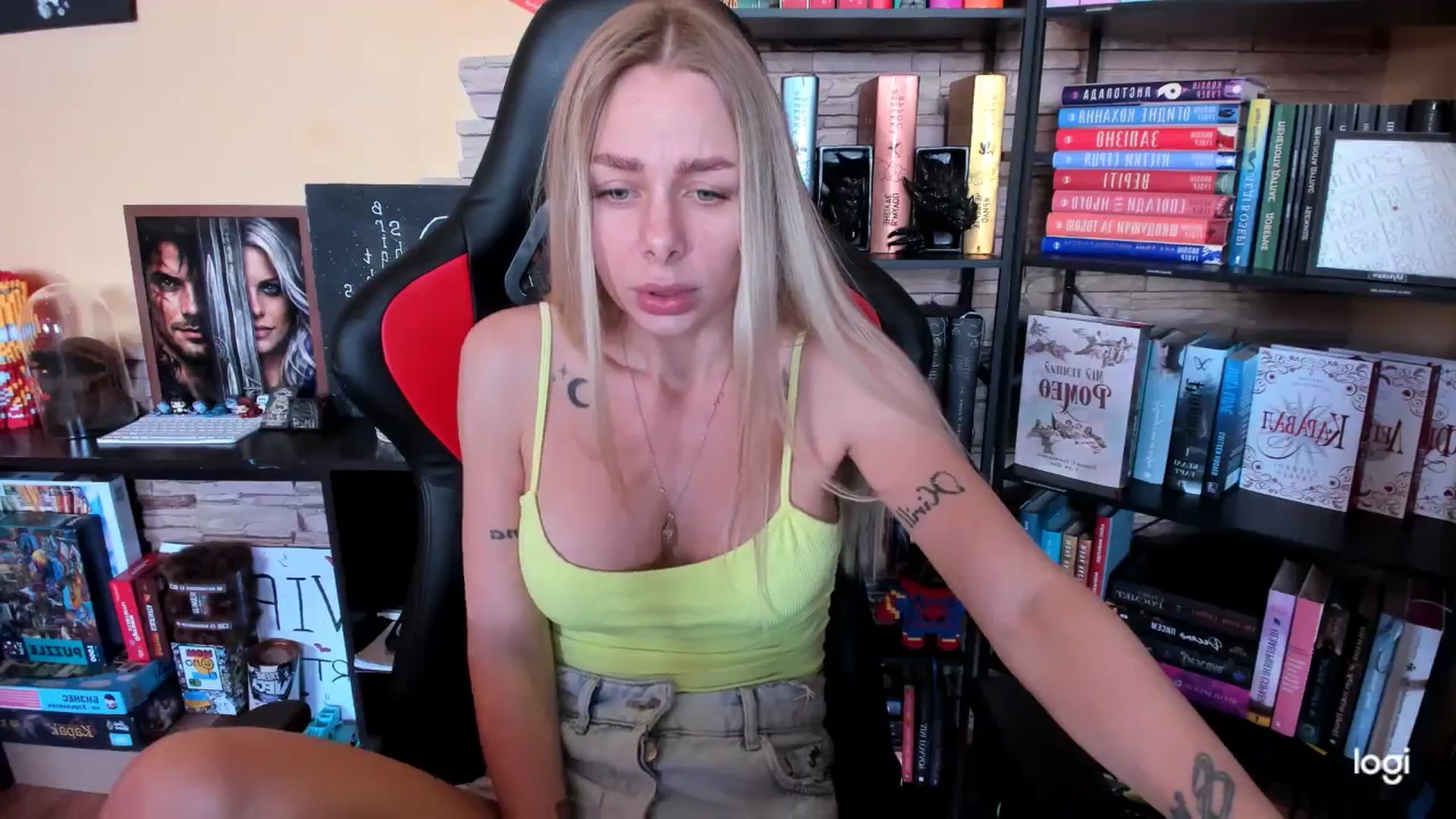 Gallery image thumbnail from YourPupsik's myfreecams stream on, 04/16/2026, 09:35 image 19 of 20
