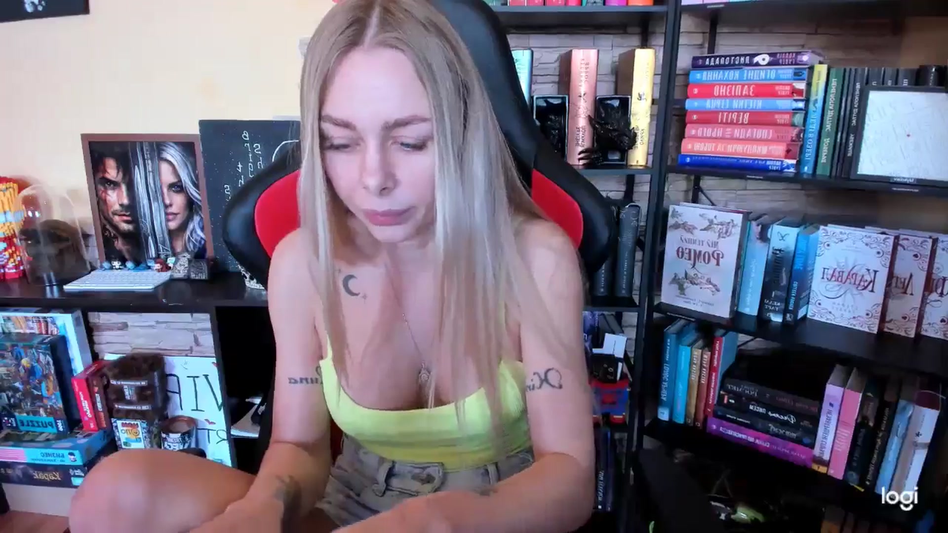 Gallery image thumbnail from YourPupsik's myfreecams stream on, 04/16/2026, 09:35 image 14 of 20