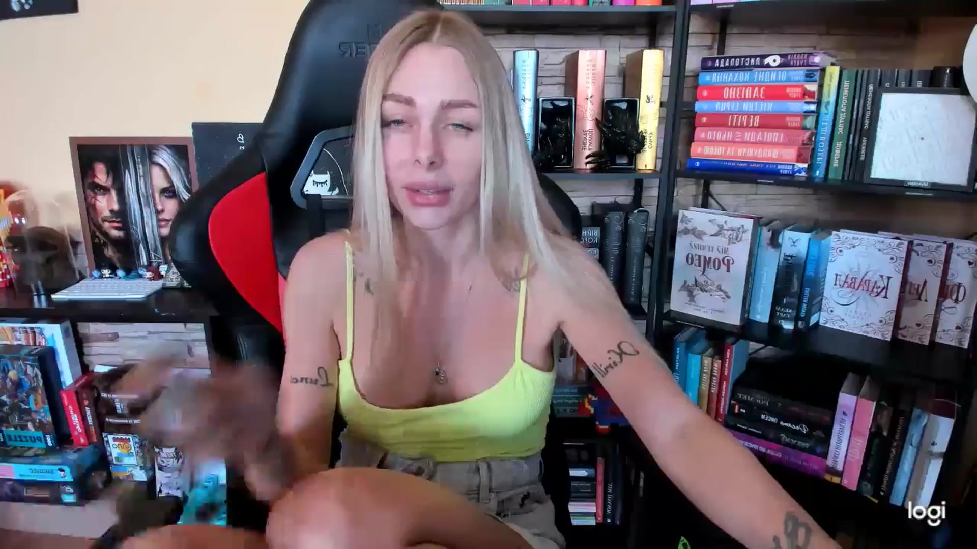 Gallery image thumbnail from YourPupsik's myfreecams stream on, 04/16/2026, 12:10 image 5 of 20