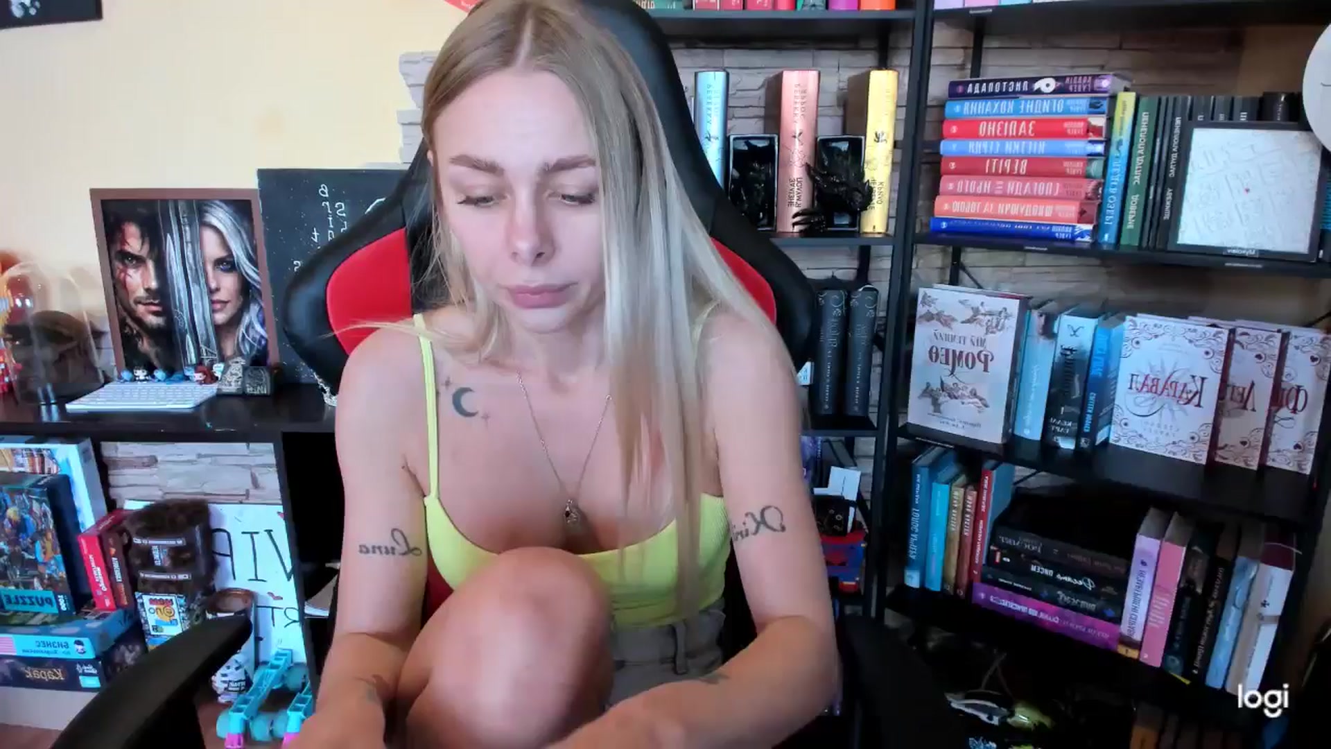 Gallery image thumbnail from YourPupsik's myfreecams stream on, 04/16/2026, 12:10 image 14 of 20