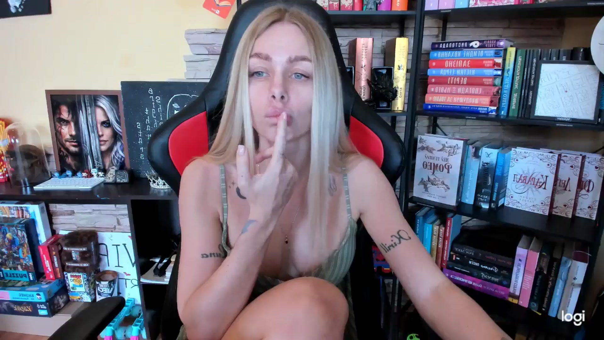 Gallery image thumbnail from YourPupsik's myfreecams stream on, 04/17/2026, 11:45 image 4 of 20