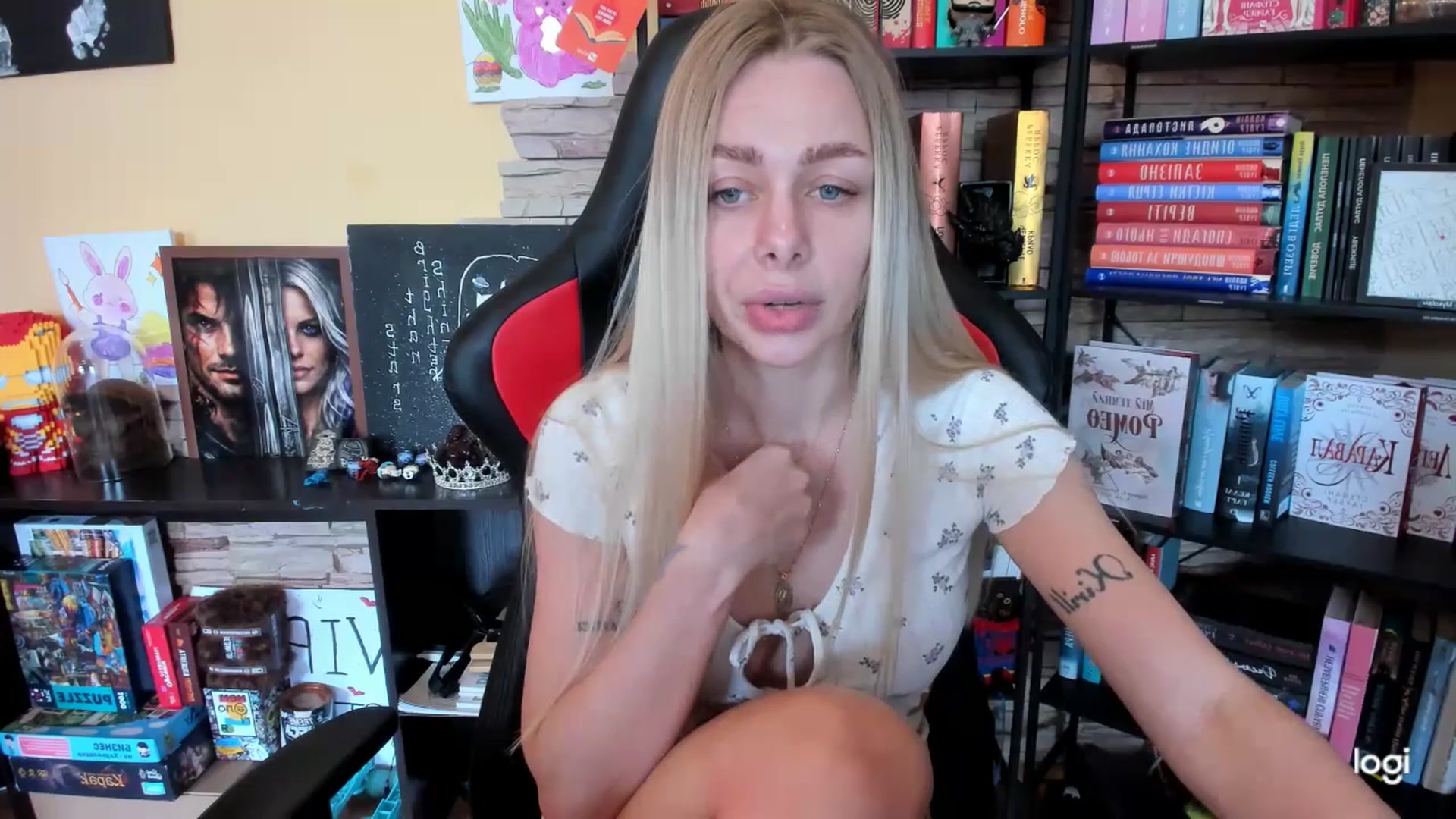 Gallery image thumbnail from YourPupsik's myfreecams stream on, 04/22/2026, 10:17 image 9 of 20
