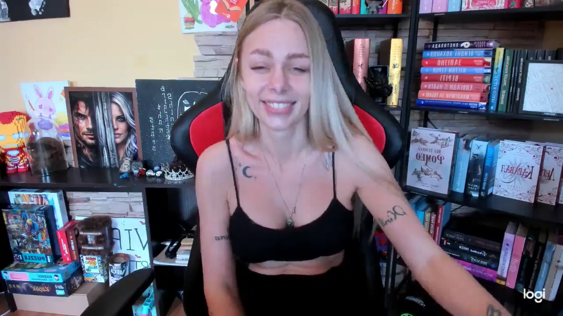 Gallery image thumbnail from YourPupsik's myfreecams stream on, 04/23/2026, 12:32 image 12 of 20