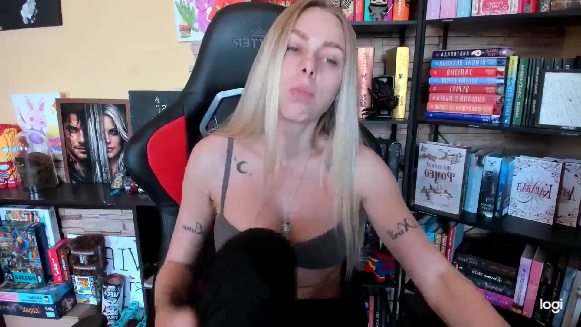 Gallery image thumbnail from YourPupsik's myfreecams stream on, 04/28/2026, 10:22 image 17 of 20