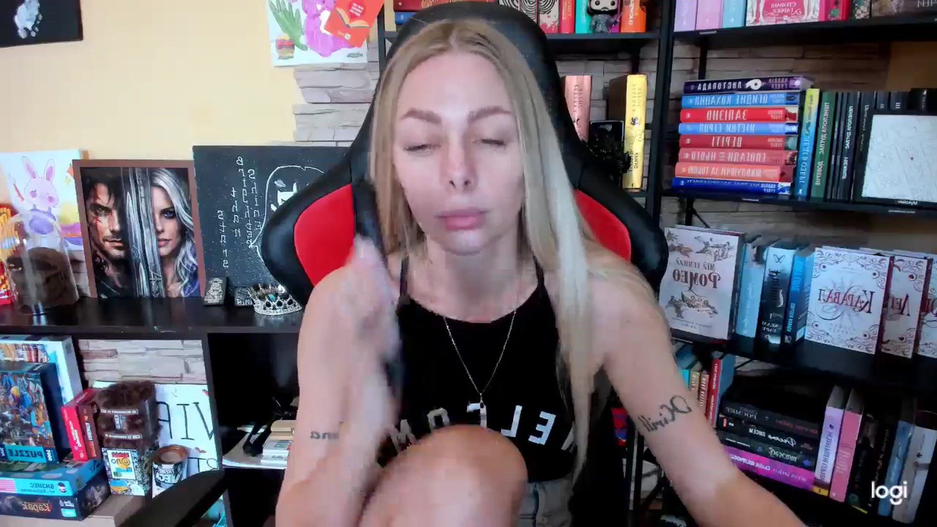 Gallery image thumbnail from YourPupsik's myfreecams stream on, 04/29/2026, 10:32 image 12 of 20
