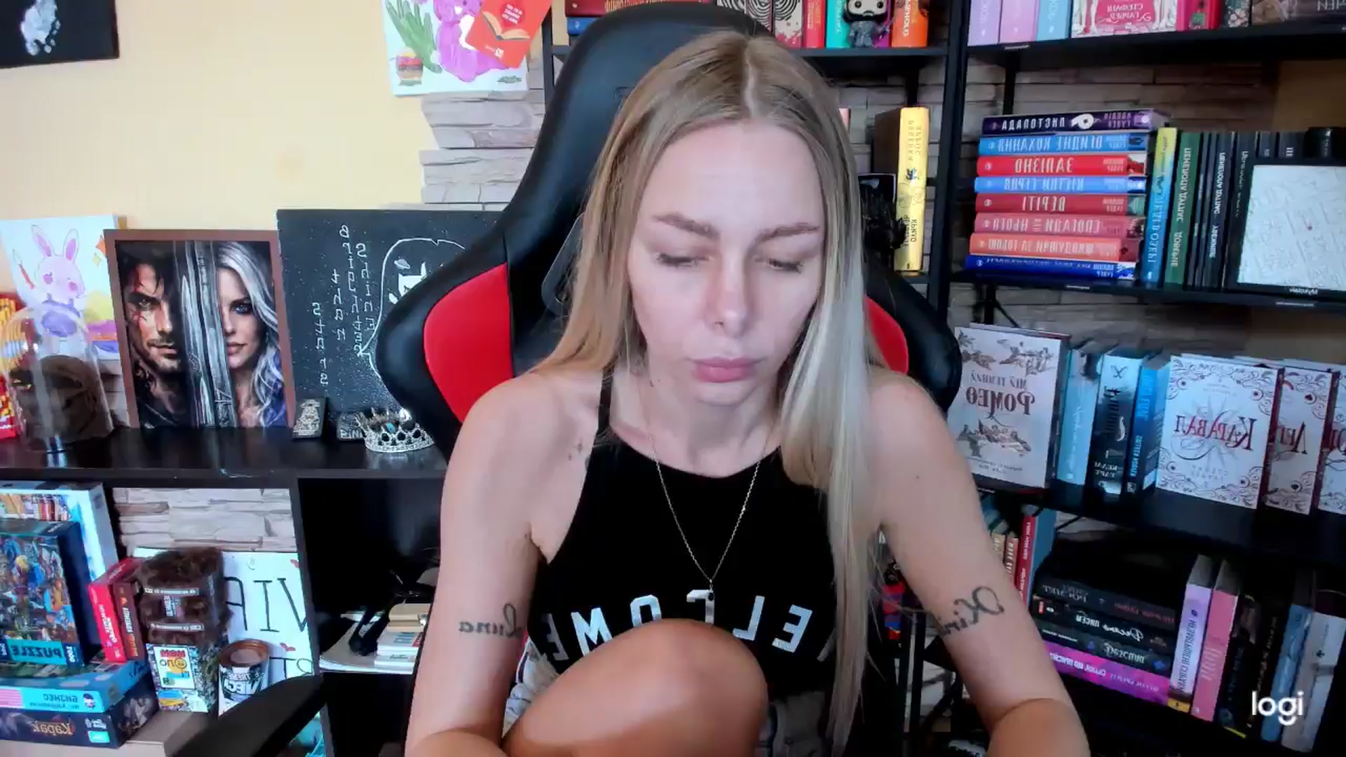 Gallery image thumbnail from YourPupsik's myfreecams stream on, 04/29/2026, 10:32 image 13 of 20