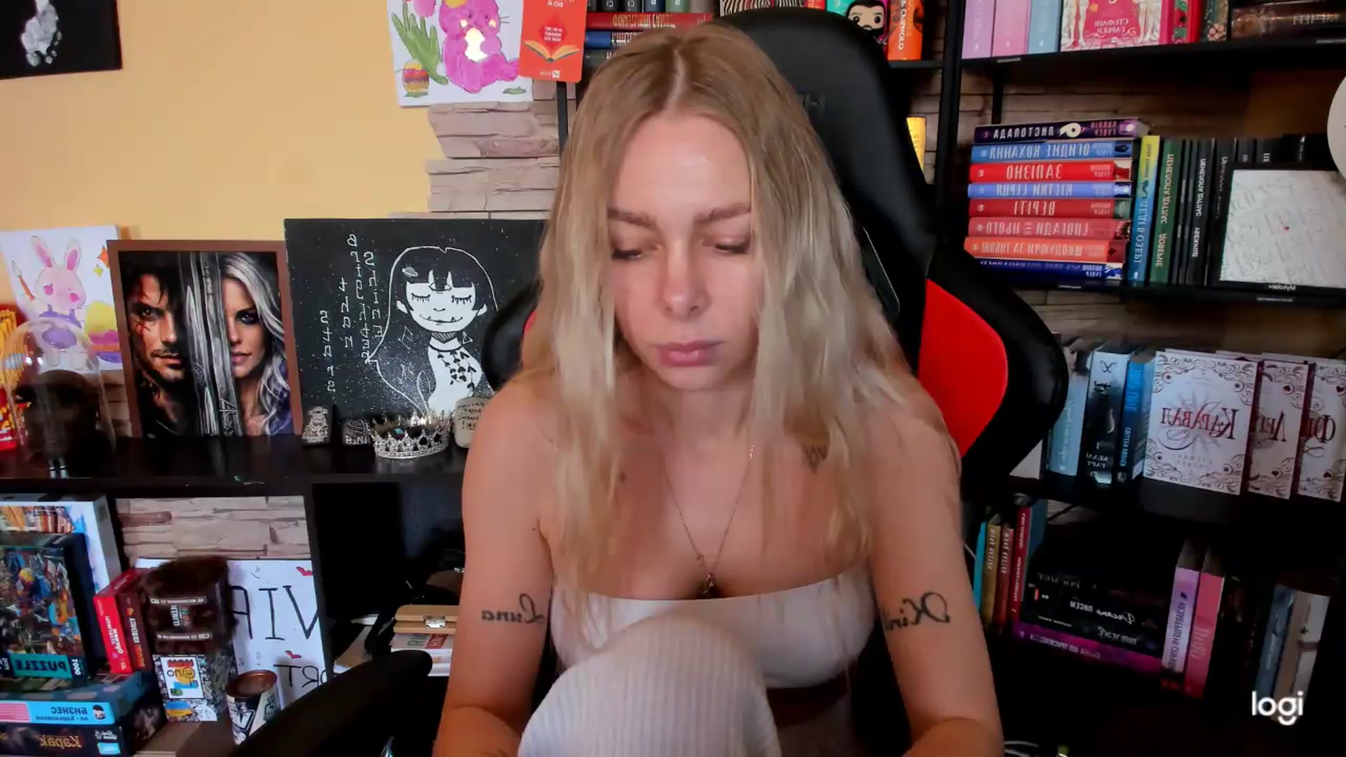 Gallery image thumbnail from YourPupsik's myfreecams stream on, 05/01/2026, 08:59 image 18 of 20