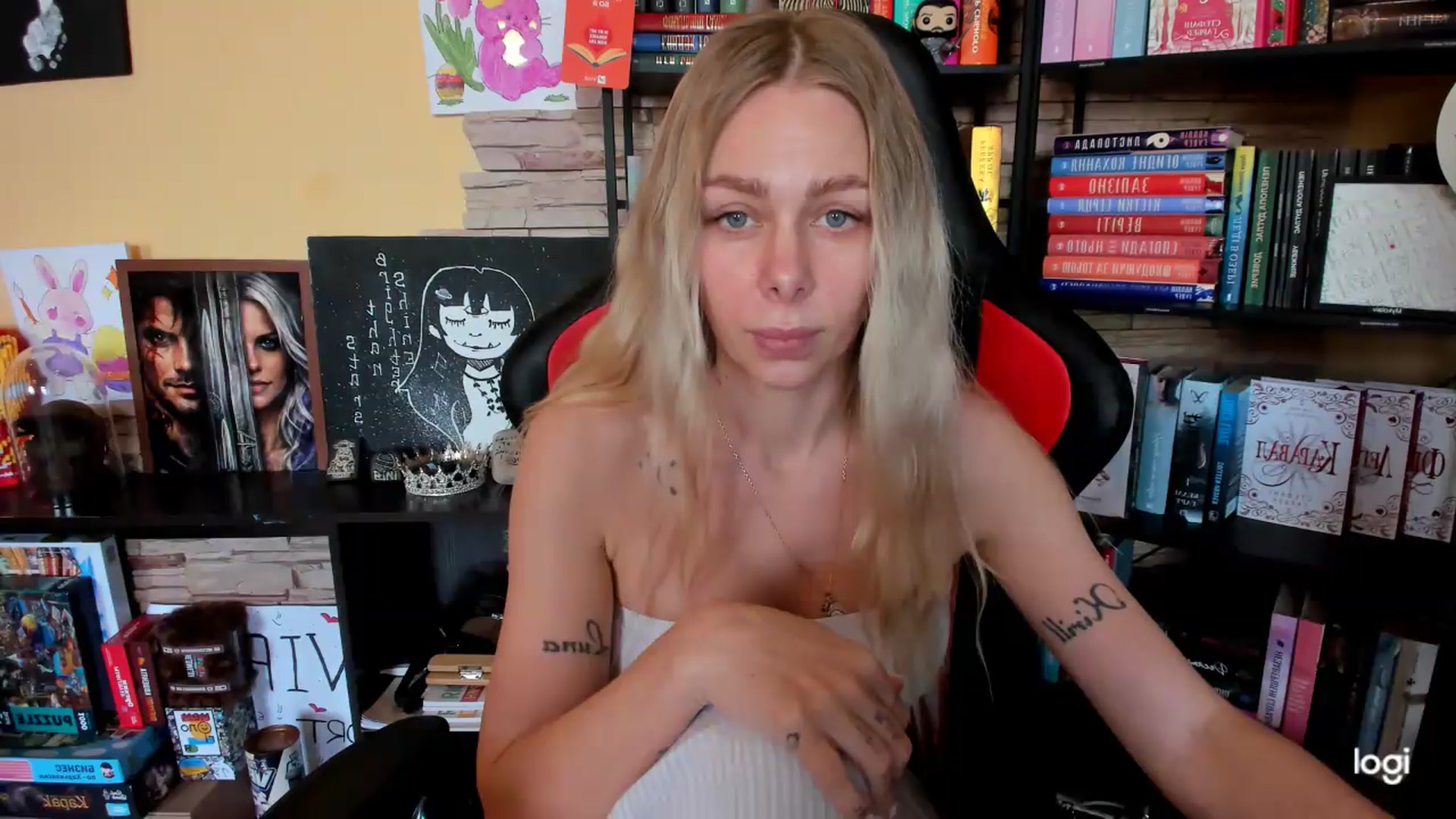 Gallery image thumbnail from YourPupsik's myfreecams stream on, 05/01/2026, 08:59 image 10 of 20
