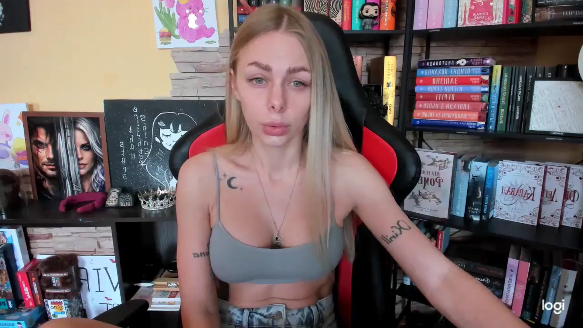 Gallery image thumbnail from YourPupsik's myfreecams stream on, 05/08/2026, 10:40 image 12 of 20