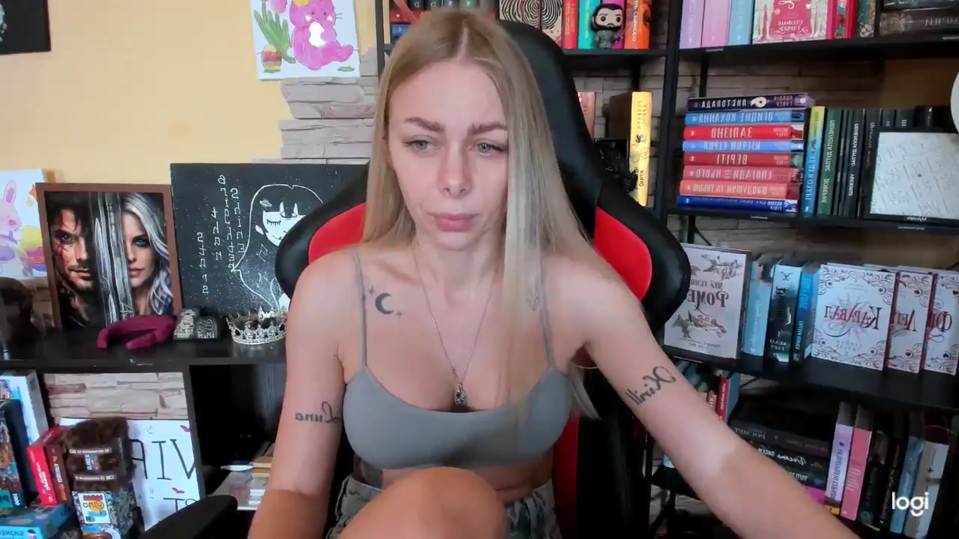 Gallery image thumbnail from YourPupsik's myfreecams stream on, 05/08/2026, 10:40 image 4 of 20