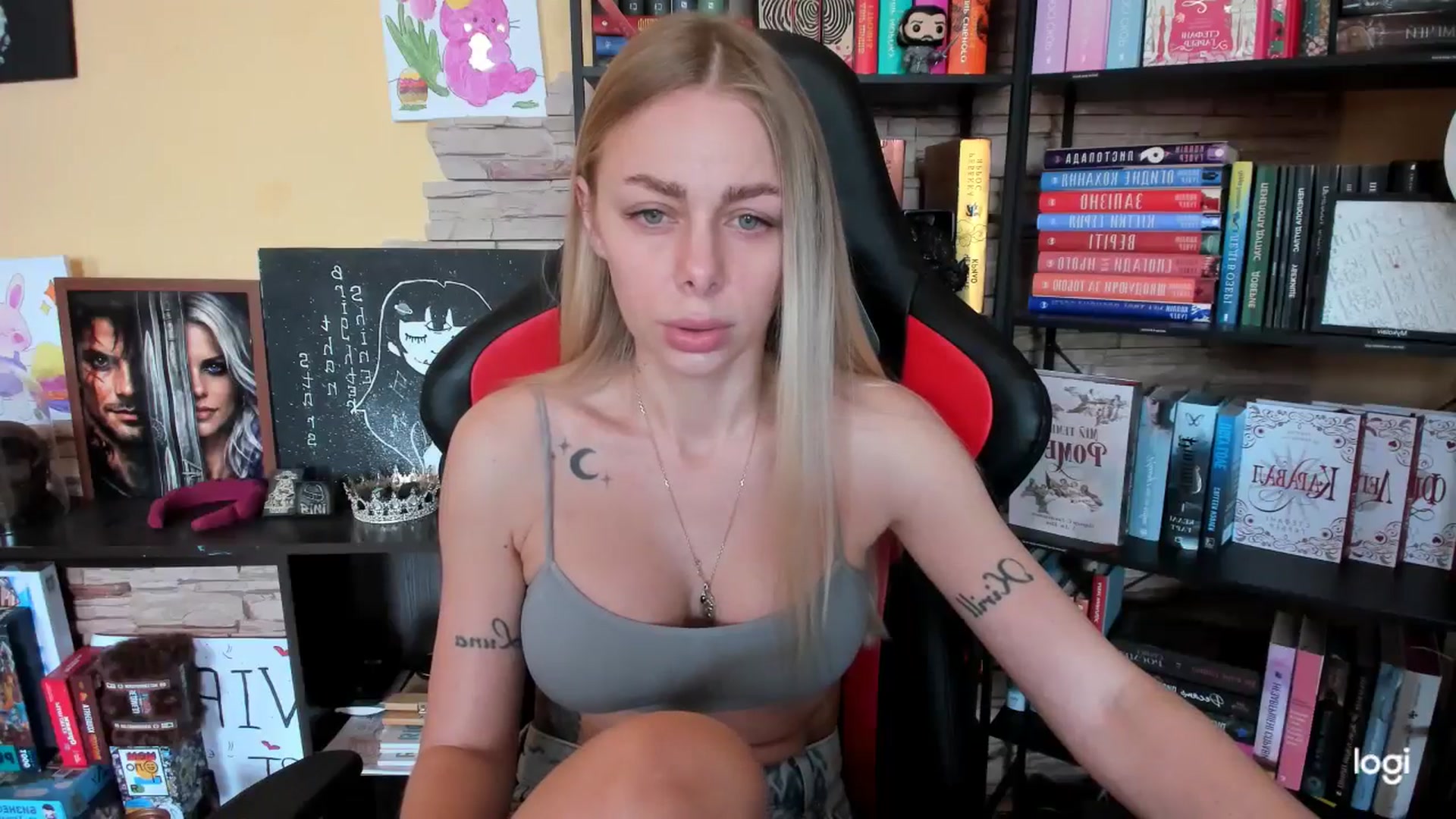 Gallery image thumbnail from YourPupsik's myfreecams stream on, 05/08/2026, 10:40 image 11 of 20