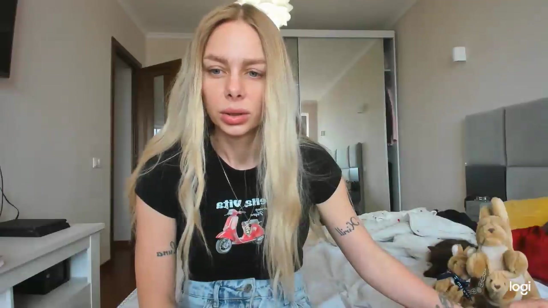 Gallery image thumbnail from YourPupsik's myfreecams stream on, 05/27/2026, 11:27 image 16 of 20