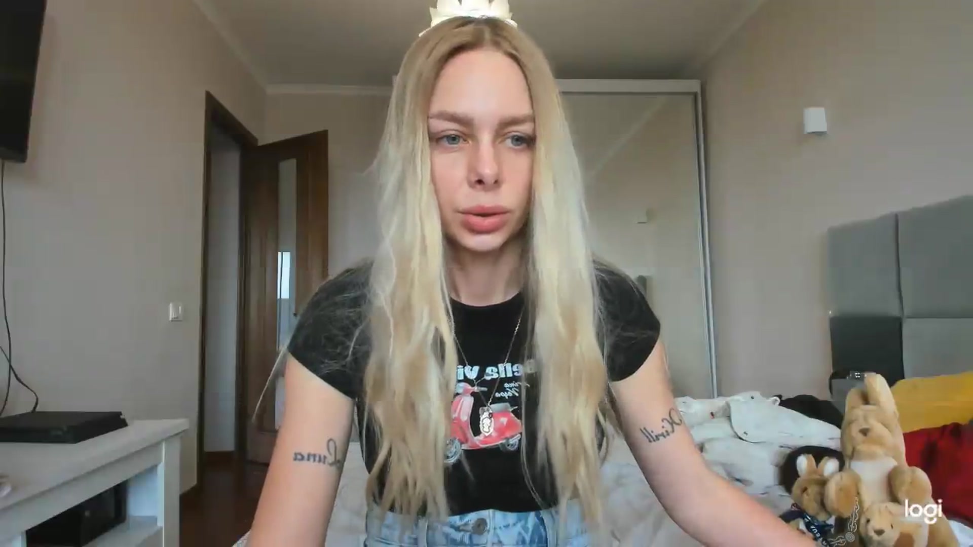 Gallery image thumbnail from YourPupsik's myfreecams stream on, 05/27/2026, 11:27 image 6 of 20