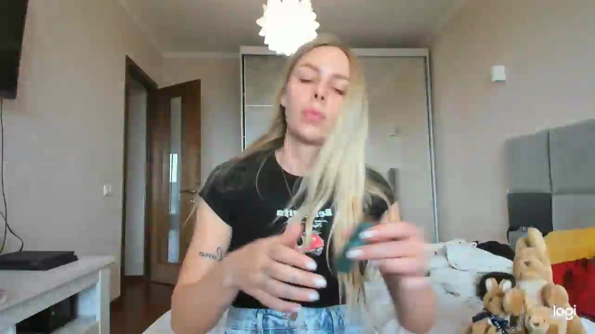 Gallery image thumbnail from YourPupsik's myfreecams stream on, 05/27/2026, 11:27 image 4 of 20