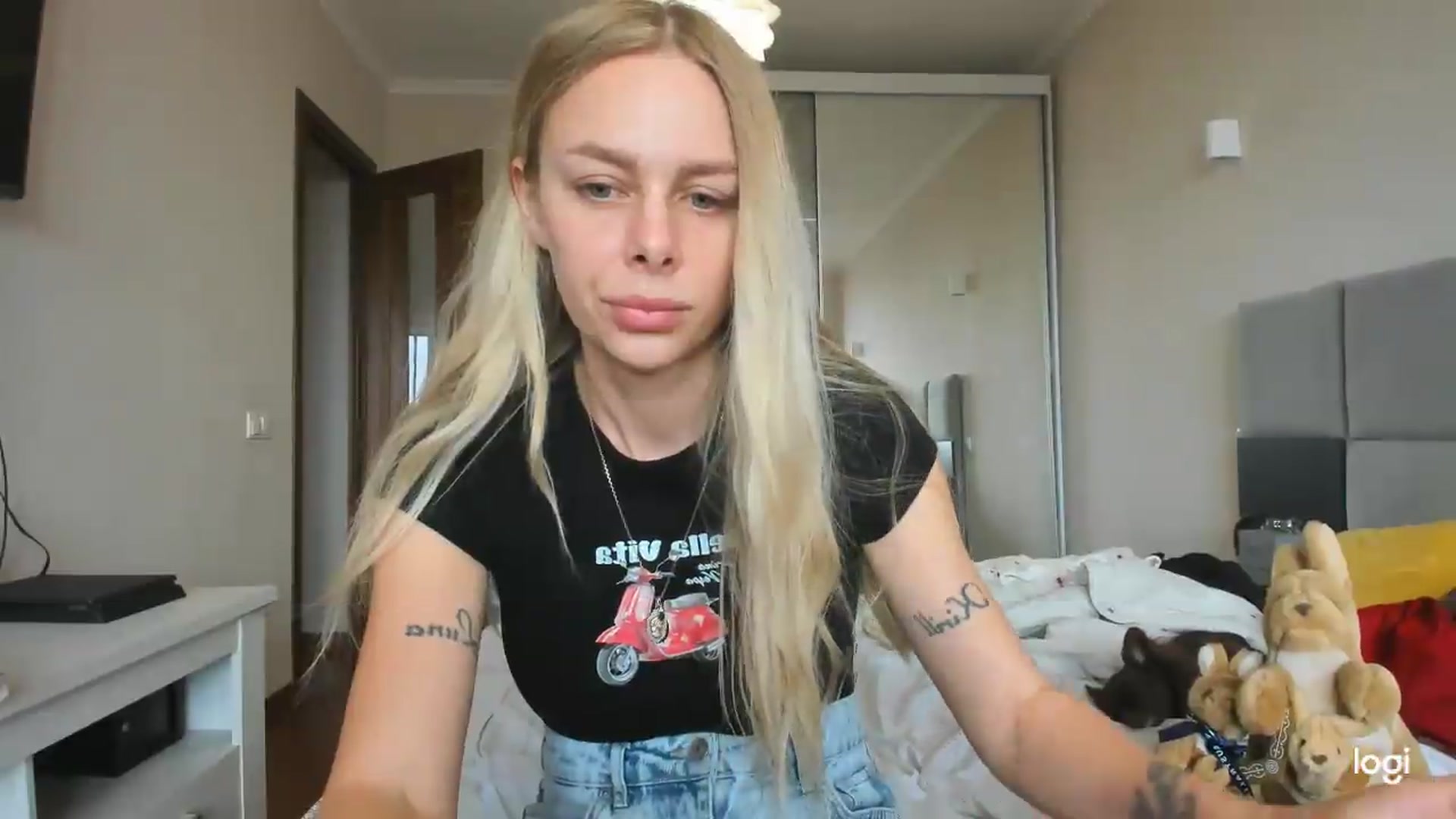 Gallery image thumbnail from YourPupsik's myfreecams stream on, 05/27/2026, 11:27 image 12 of 20