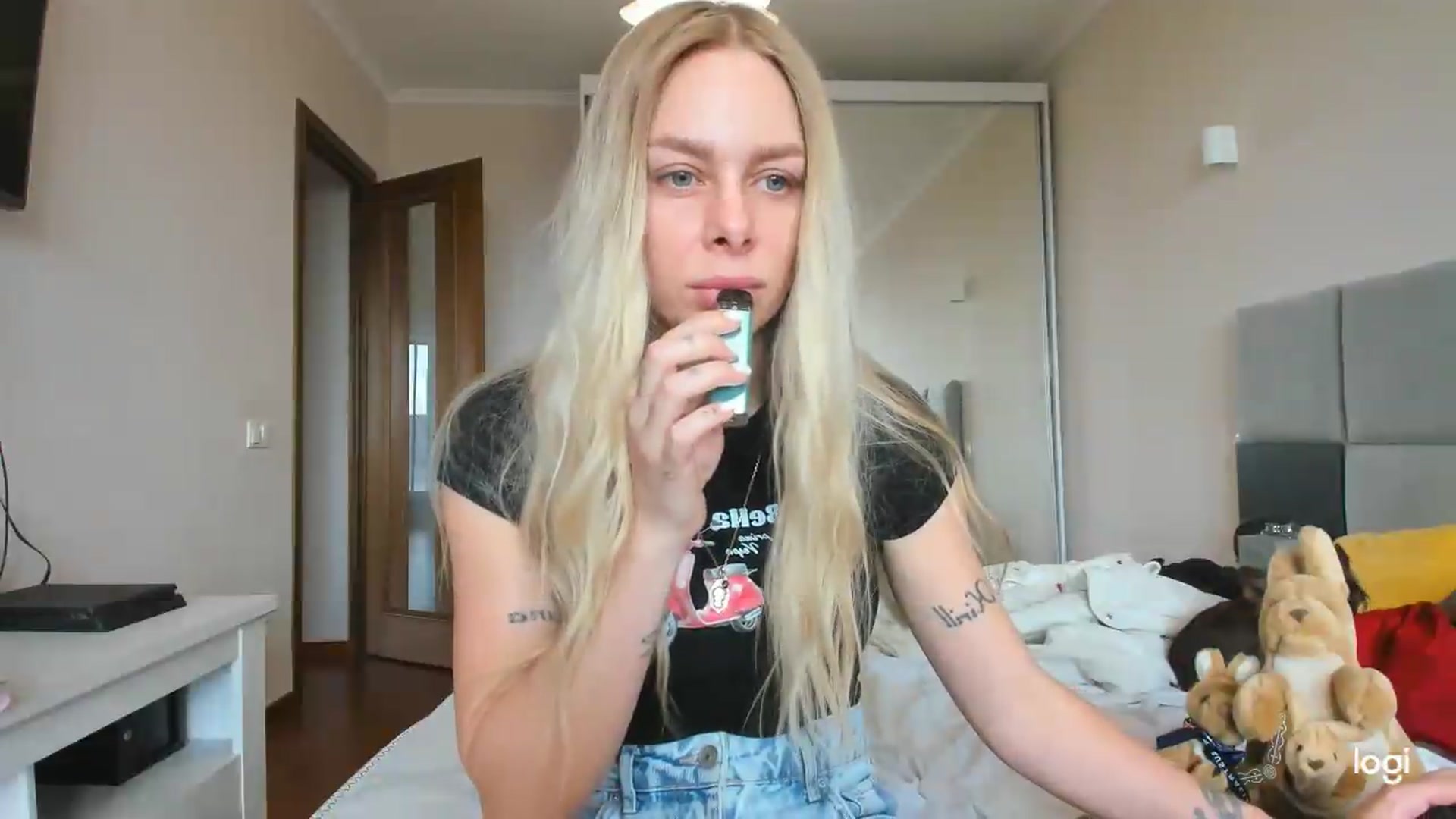 Gallery image thumbnail from YourPupsik's myfreecams stream on, 05/27/2026, 11:27 image 9 of 20