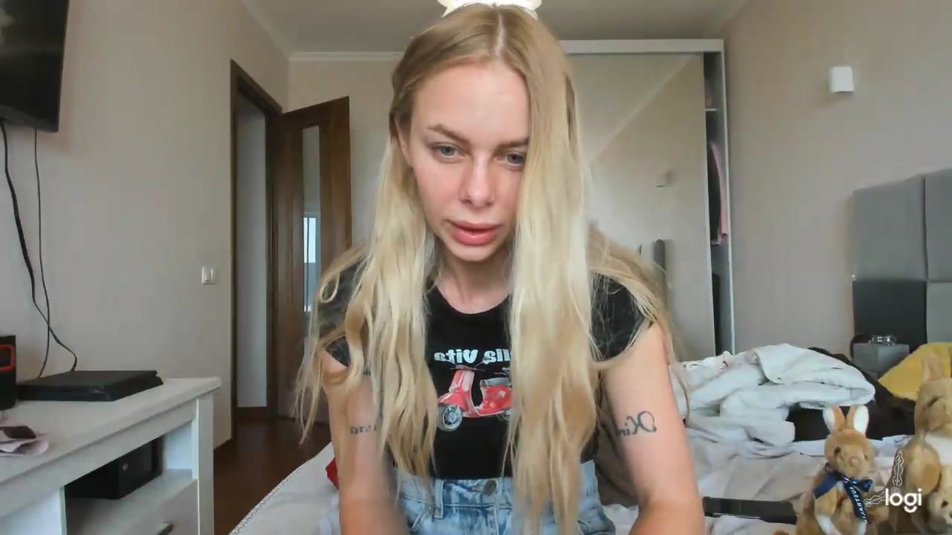 Gallery image thumbnail from YourPupsik's myfreecams stream on, 05/27/2026, 11:57 image 11 of 20