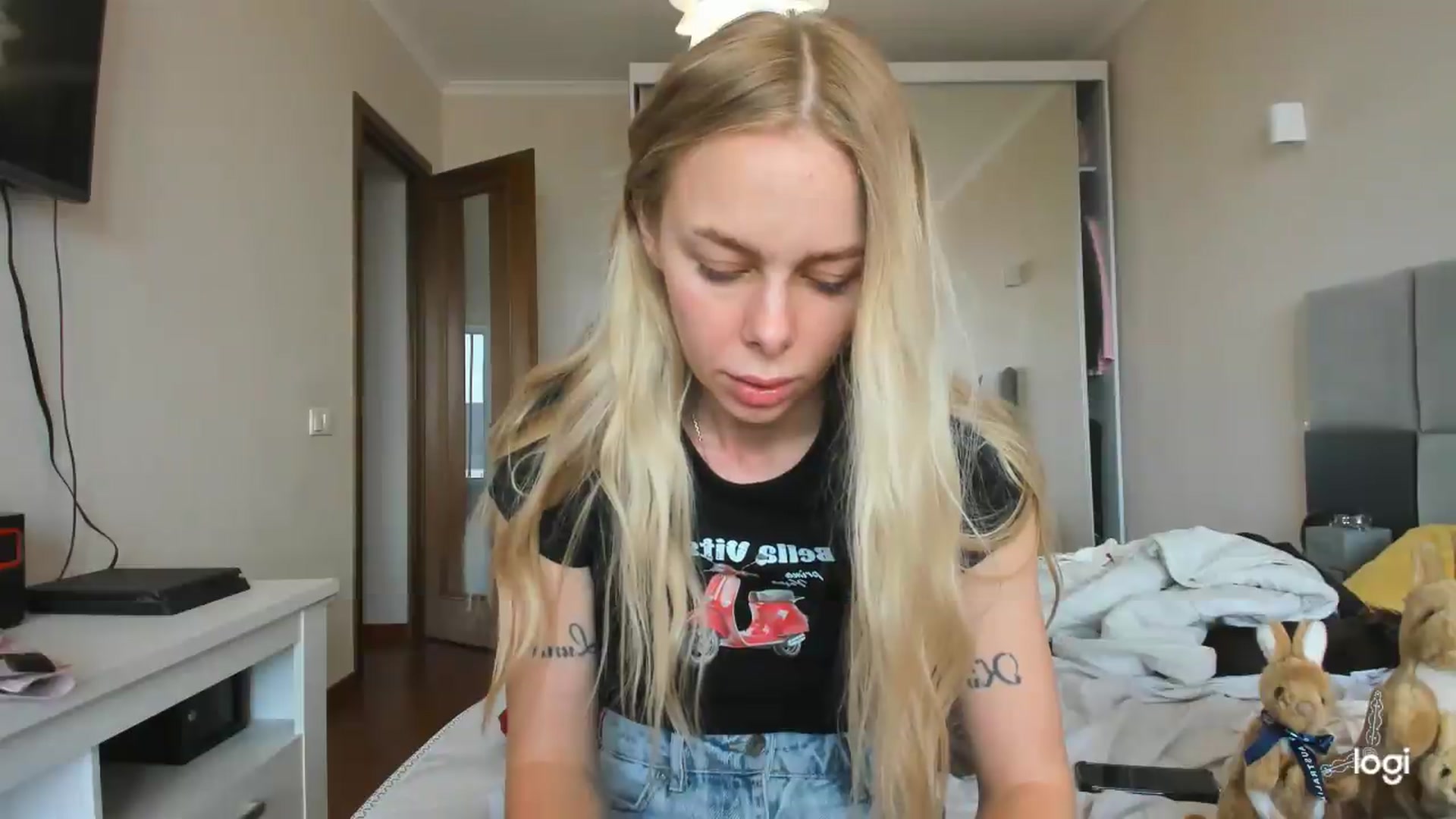Gallery image thumbnail from YourPupsik's myfreecams stream on, 05/27/2026, 11:57 image 3 of 20