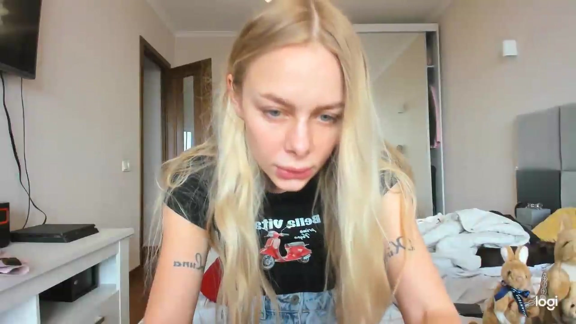 Gallery image thumbnail from YourPupsik's myfreecams stream on, 05/27/2026, 11:57 image 15 of 20