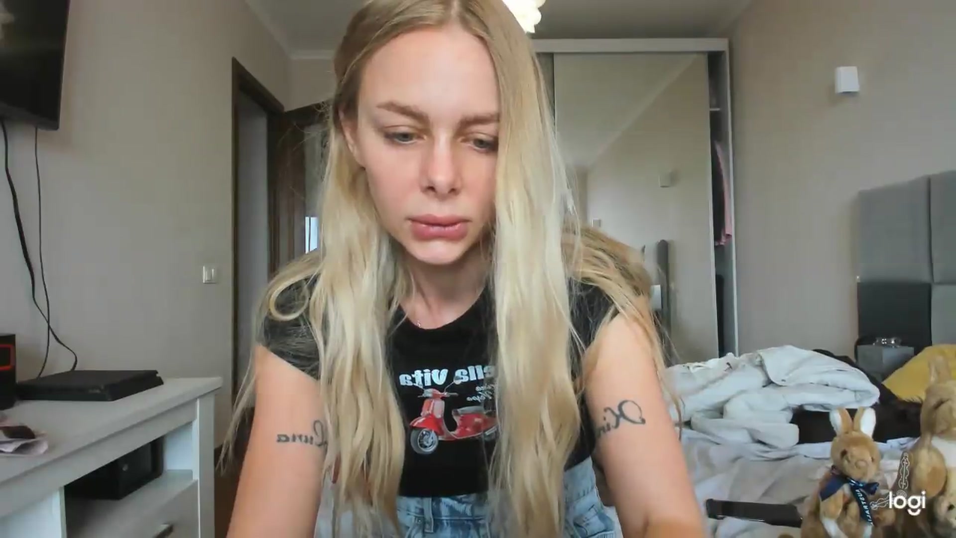Gallery image thumbnail from YourPupsik's myfreecams stream on, 05/27/2026, 11:57 image 14 of 20