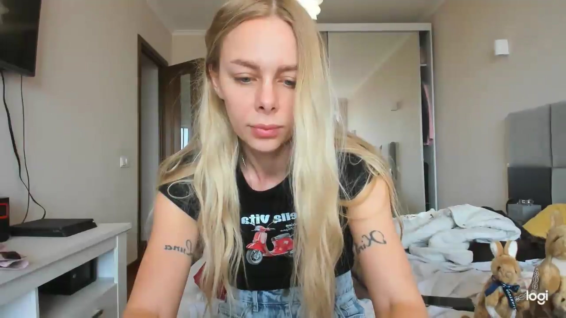 Gallery image thumbnail from YourPupsik's myfreecams stream on, 05/27/2026, 11:57 image 6 of 20