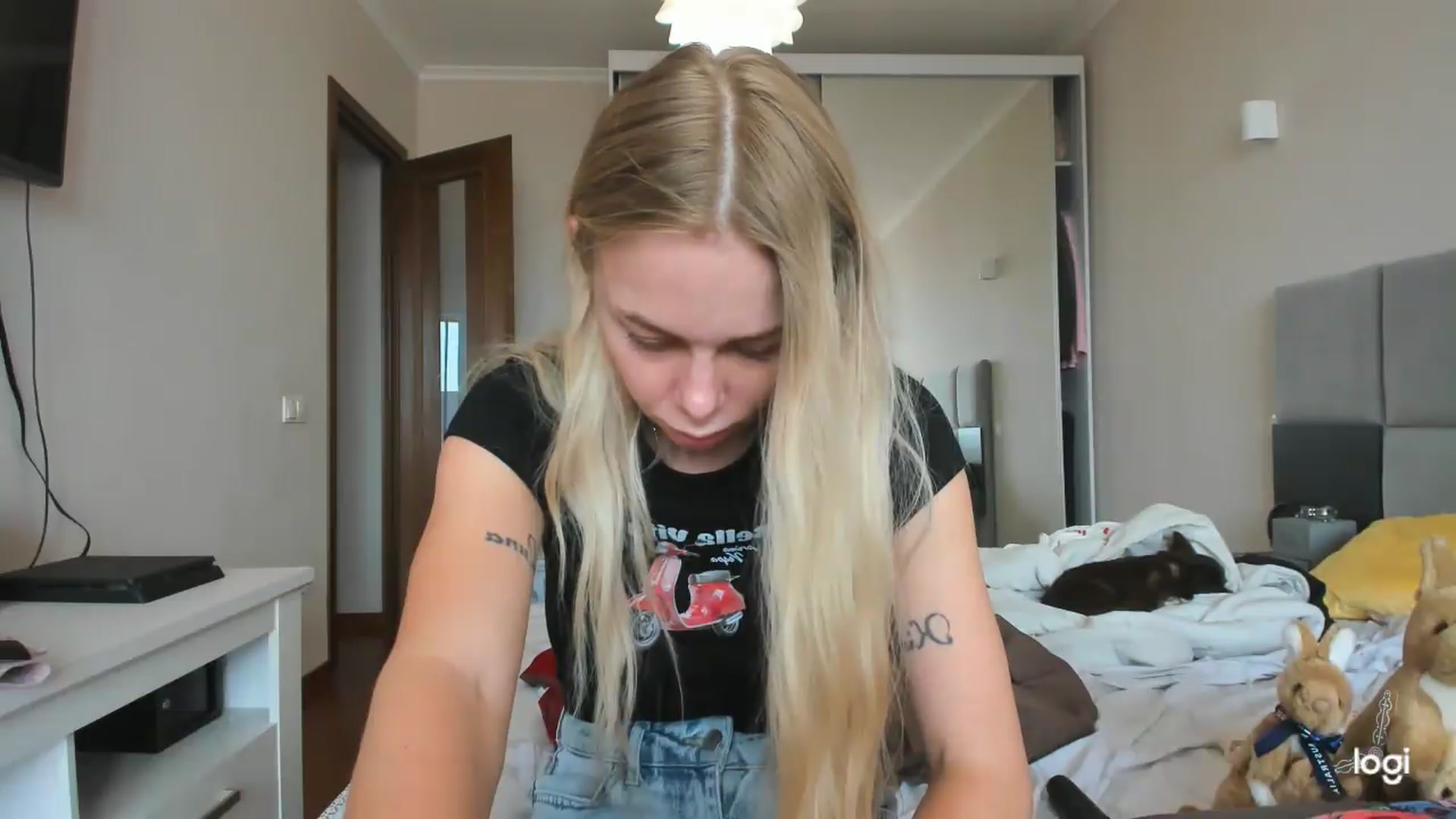 Gallery image thumbnail from YourPupsik's myfreecams stream on, 05/27/2026, 12:49 image 6 of 20