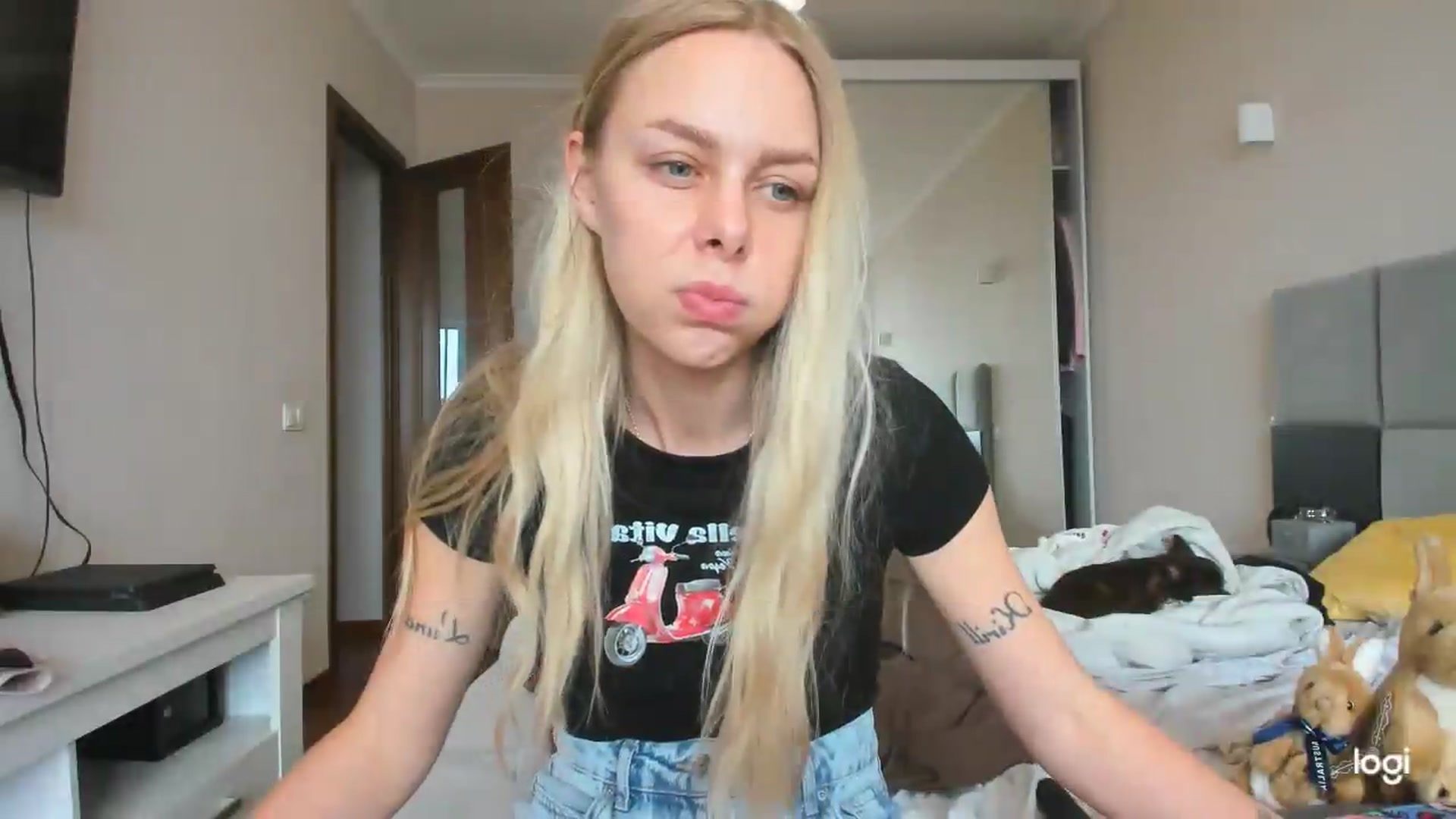 Gallery image thumbnail from YourPupsik's myfreecams stream on, 05/27/2026, 12:49 image 11 of 20