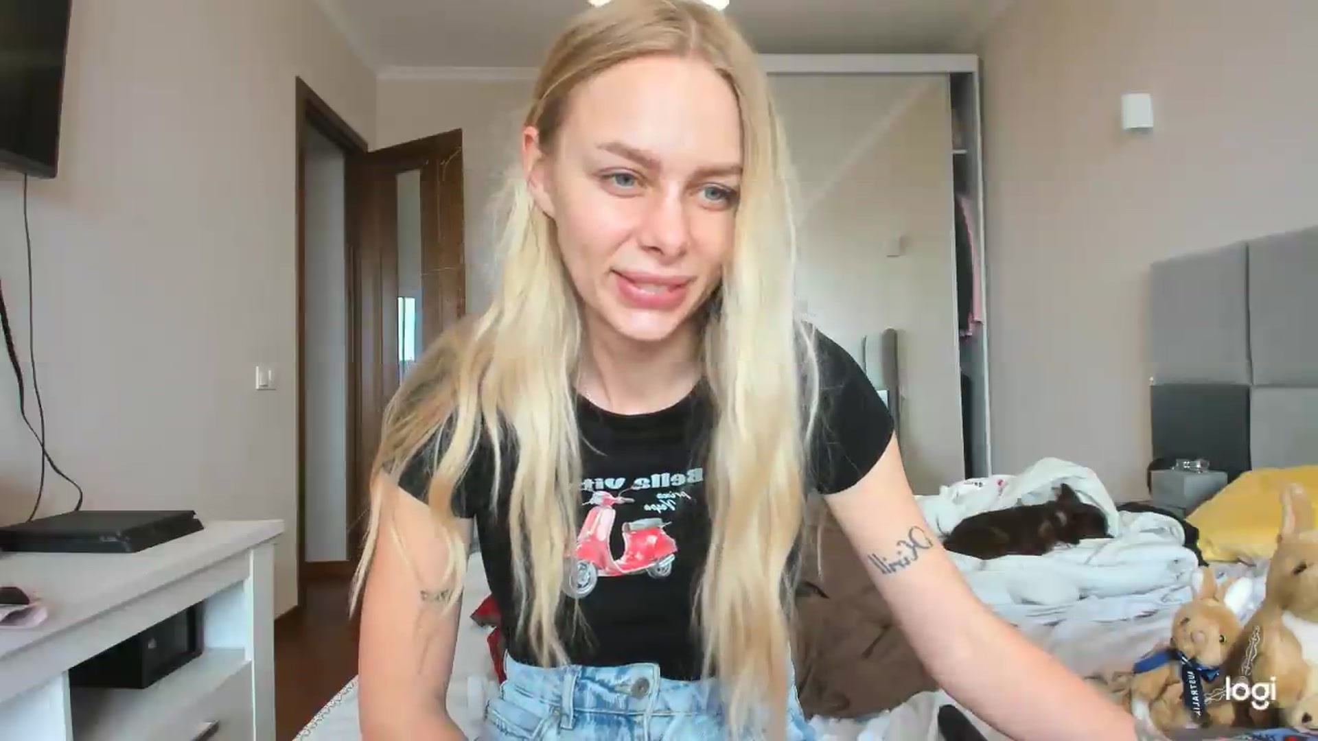 Gallery image thumbnail from YourPupsik's myfreecams stream on, 05/27/2026, 12:49 image 10 of 20