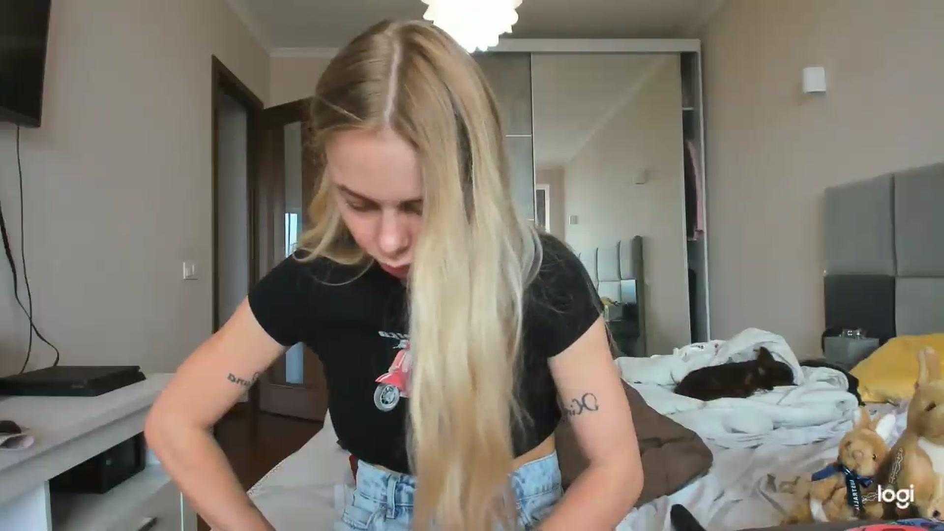 Gallery image thumbnail from YourPupsik's myfreecams stream on, 05/27/2026, 12:49 image 14 of 20