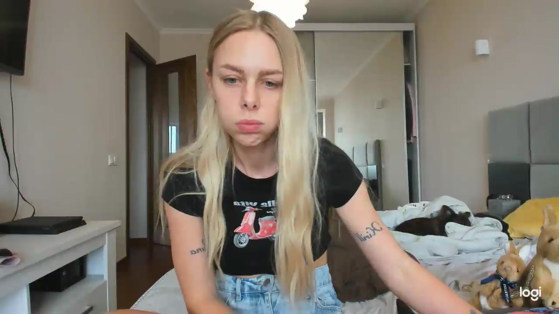 Gallery image thumbnail from YourPupsik's myfreecams stream on, 05/27/2026, 12:49 image 17 of 20
