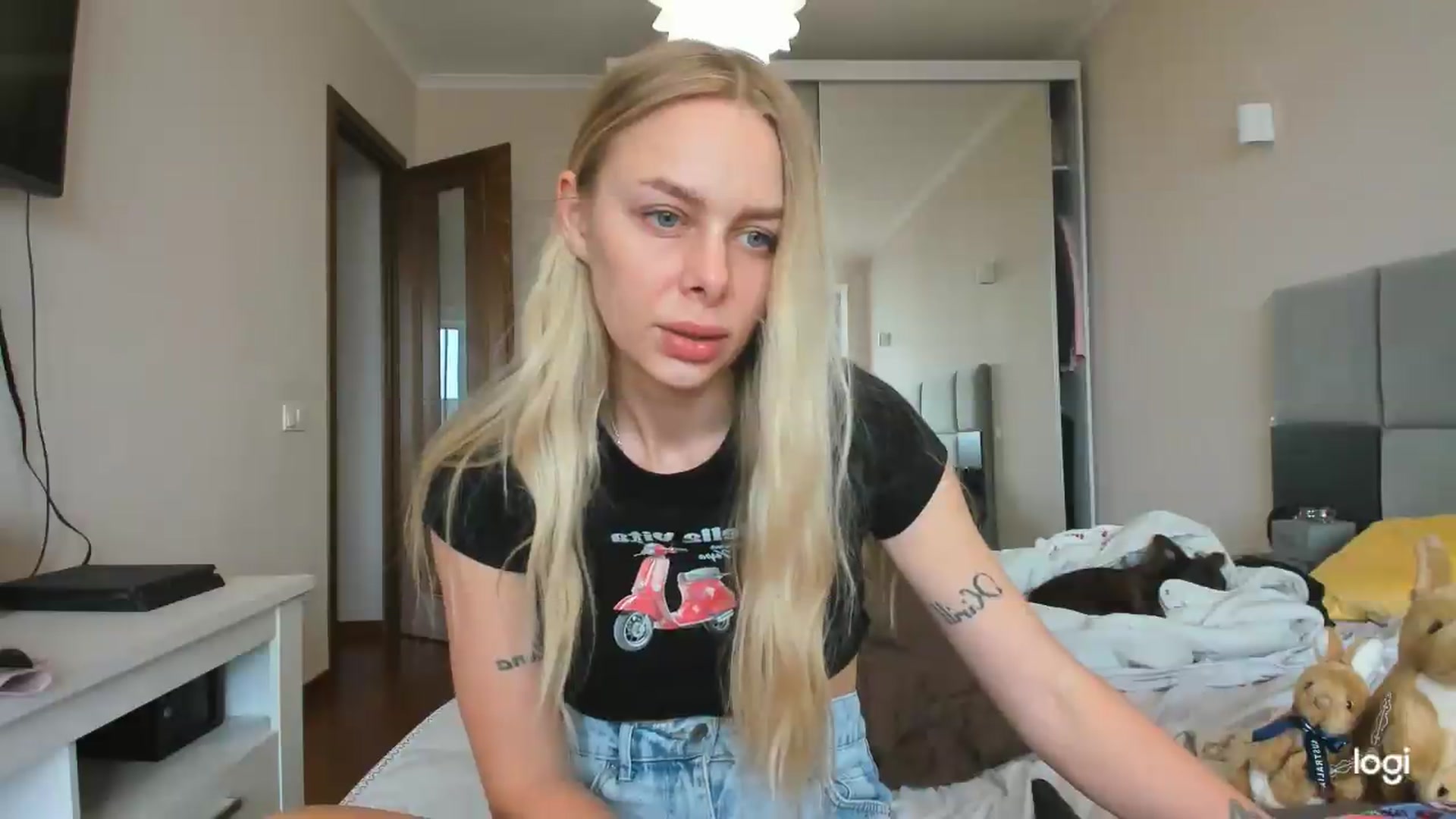 Gallery image thumbnail from YourPupsik's myfreecams stream on, 05/27/2026, 12:49 image 18 of 20