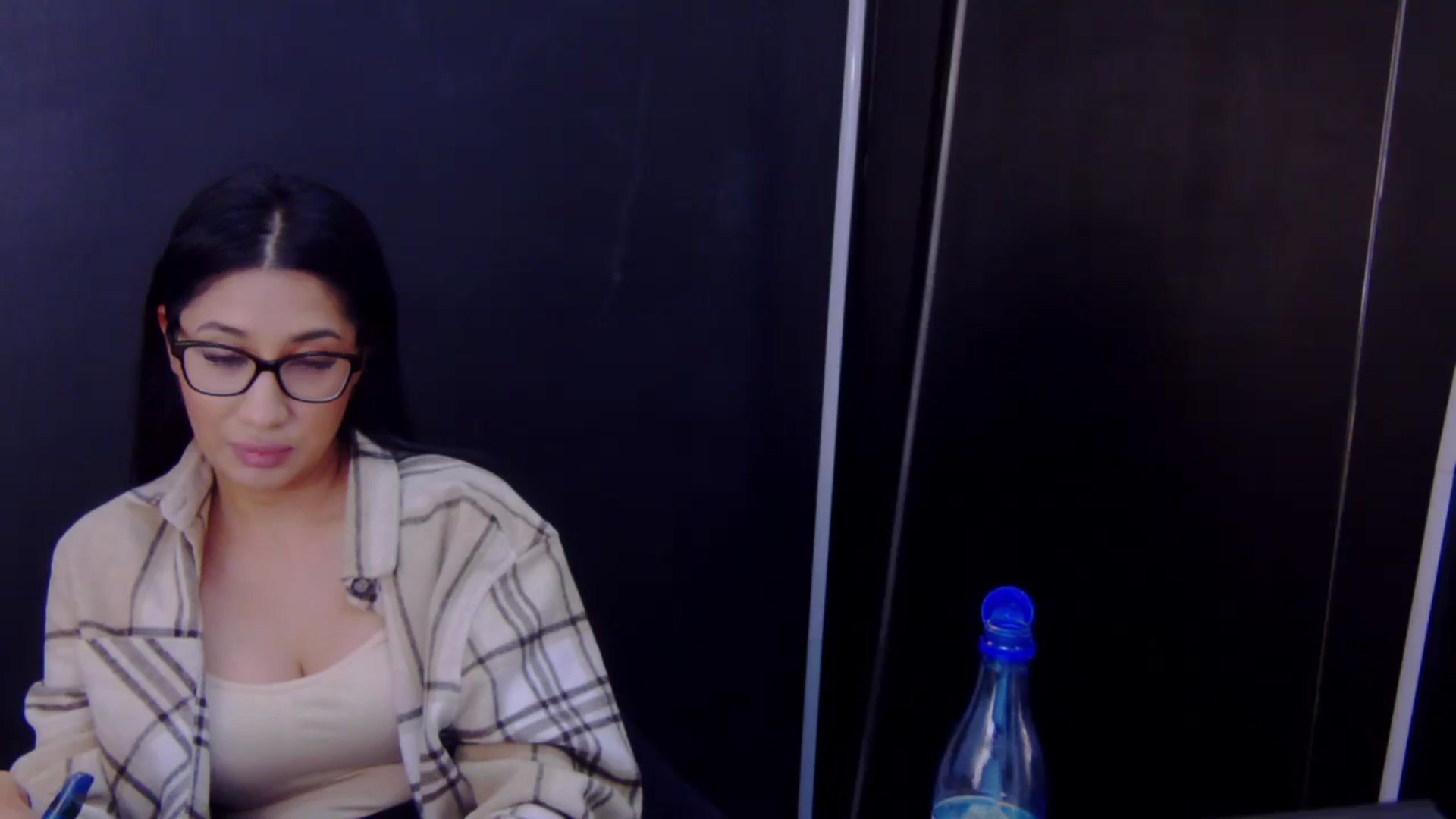 Gallery image thumbnail from YourROSE_'s myfreecams stream on, 03/19/2026, 17:11 image 19 of 20