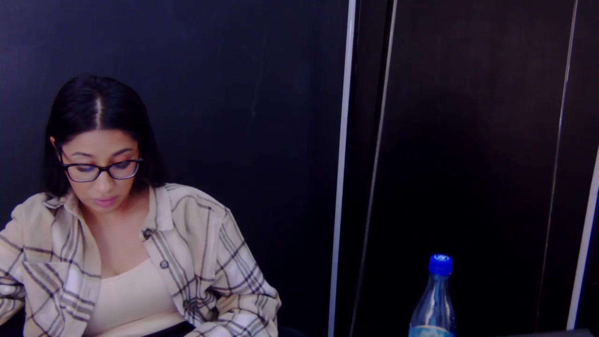 Gallery image thumbnail from YourROSE_'s myfreecams stream on, 03/19/2026, 17:11 image 9 of 20