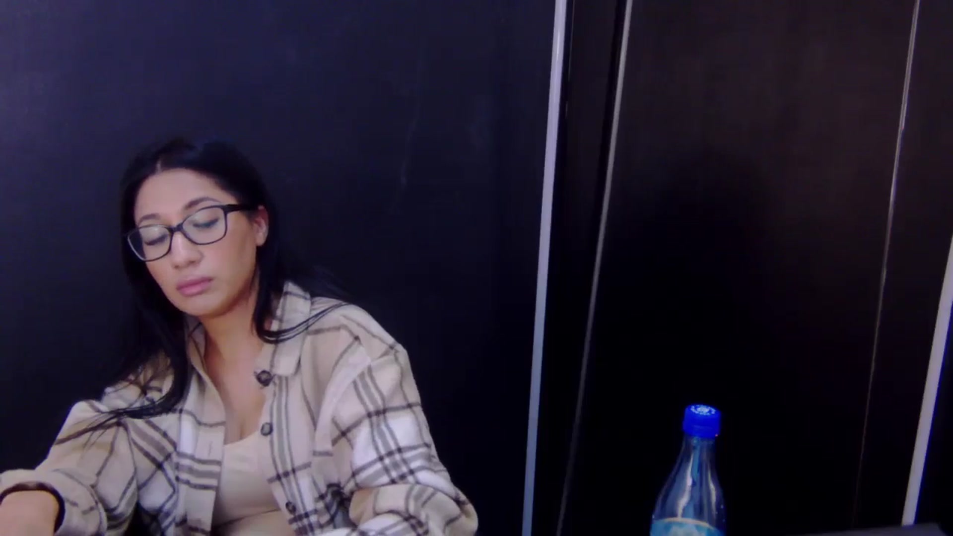 Gallery image thumbnail from YourROSE_'s myfreecams stream on, 03/19/2026, 17:11 image 15 of 20