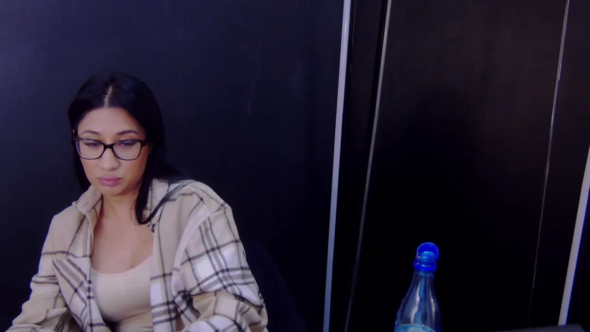 Gallery image thumbnail from YourROSE_'s myfreecams stream on, 03/19/2026, 17:11 image 16 of 20