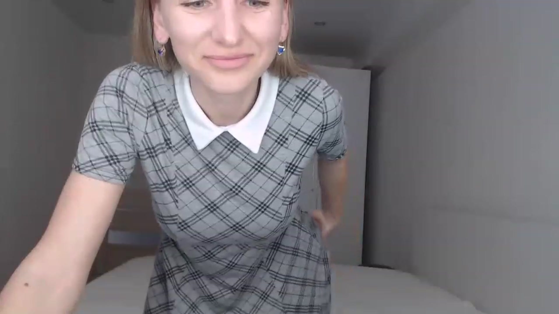 Gallery image thumbnail from YourSexyMilaX's myfreecams stream on, 05/01/2023, 13:56 image 17 of 20