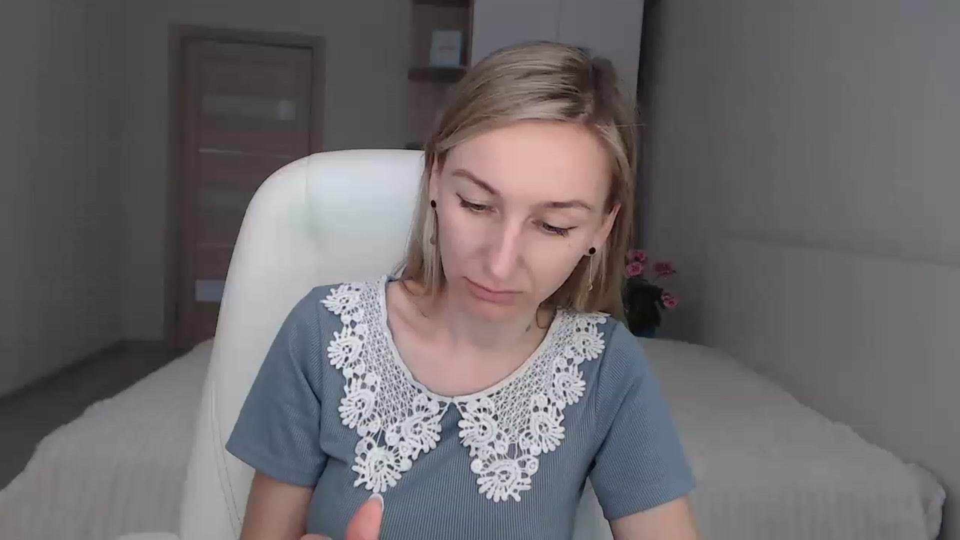 Gallery image thumbnail from YourSexyMilaX's myfreecams stream on, 05/02/2023, 09:55 image 4 of 20